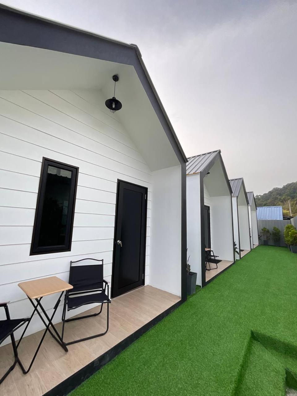 The Sky Inn Kuantan Exterior photo